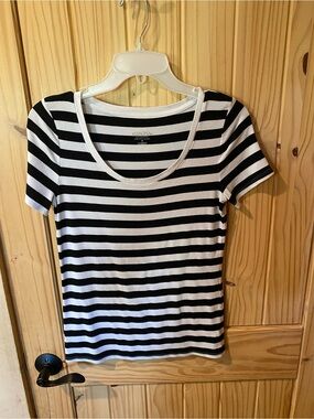 Merona Black and White Striped Scoop Neck Tee